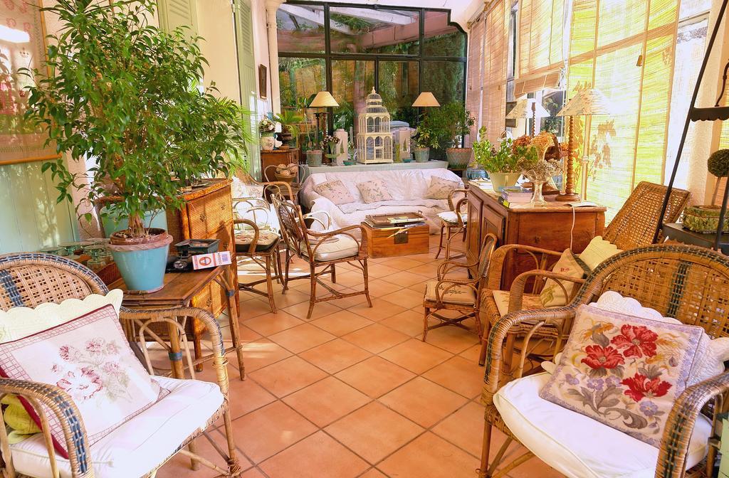 Le Domaine De Saint Veran Orgon Exterior foto