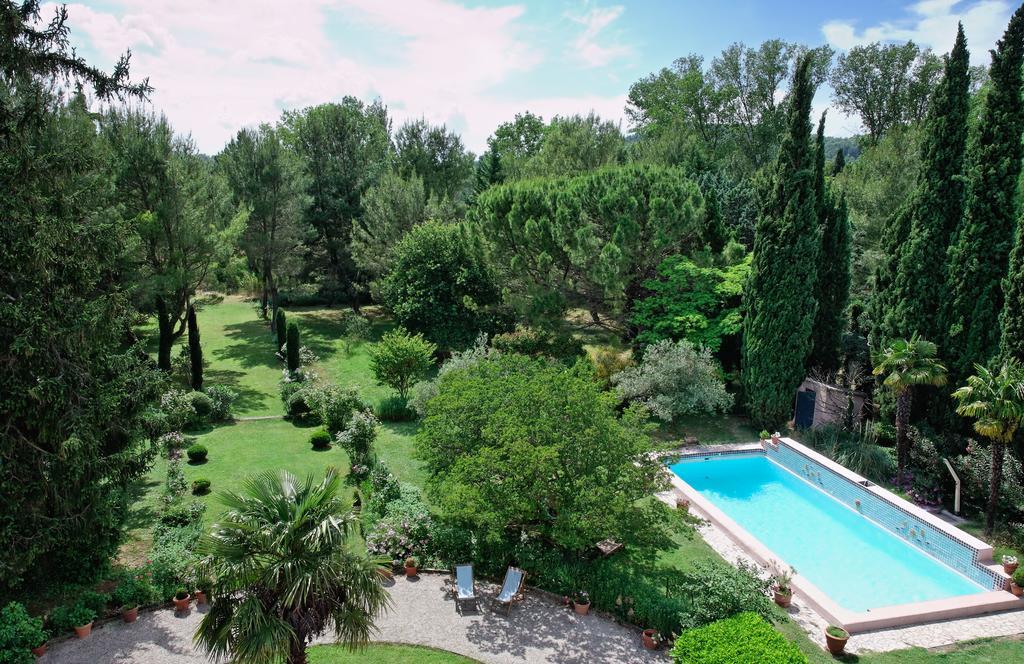 Le Domaine De Saint Veran Orgon Exterior foto